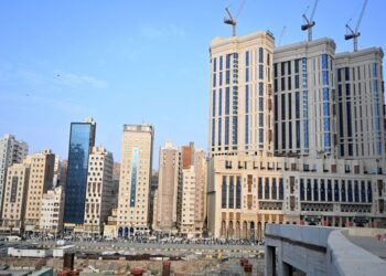جبل عمر » توقع عقدين لإدارة وتشغيل 7 أبراج فندقية في مكة