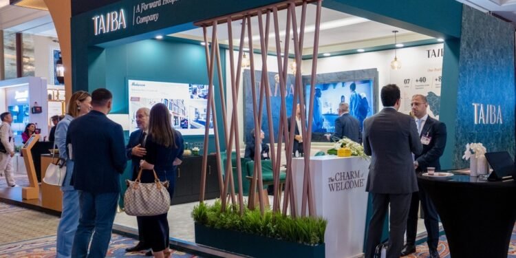 كشريك استراتيجي… طيبة تستعرض استراتيجيتها وهويتها الجديدة خلال قمة مستقبل الضيافة 2025 بدبي