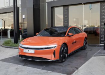 لوسِد وسيكست لتأجير السيارات تعززان شراكتهما للارتقاء بخدمات التنقّل المستدام والفاخر في المملكة العربية السعودية