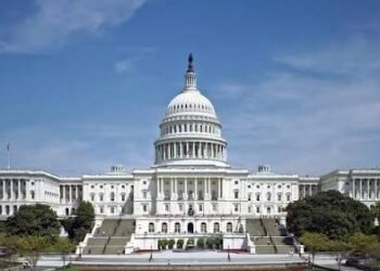 بعد انتهاء الإغلاق الحكومي، ضبابية تكتنف الاقتصاد الأمريكي مع ترقب الأسواق لبيانات مؤجلة وتراجع الدولار