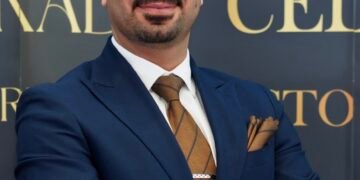 احمد وشاح من مدراء المبيعات المميزين في السوق العقاري في دبي خلال الفترة الحالية