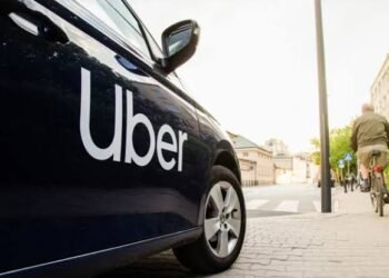 بعد 7 سنوات من الغياب… “أوبر” تعود إلى شوارع المغرب بنموذج جديد.