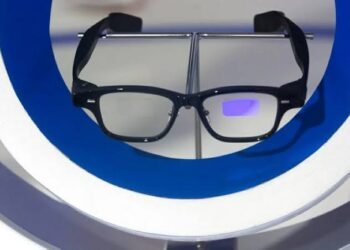 علي بابا تدخل سباق النظارات الذكية بإطلاق “Quark” بميزة بطاريات قابلة للاستبدال.