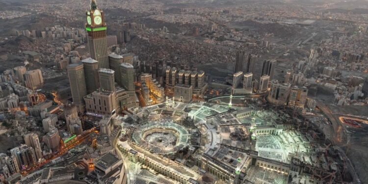 دارة الملك عبدالعزيز تنظم ملتقى “تاريخ الحج والحرمين الشريفين” في جدة ضمن مؤتمر ومعرض الحج