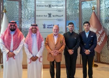 ملك ماليزيا يتفقد مقر “العربية للعود” في الرياض ويصفها بـ “النموذج السعودي الملهم”