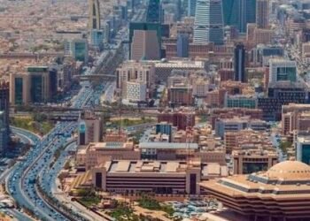 نشاط القطاع الخاص غير النفطي في السعودية يتسارع لأعلى وتيرة في 10 أشهر خلال نوفمبر