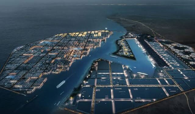 مصر تعزز حضورها في “نيوم”: فرق عمل مشتركة لتعاون استراتيجي في الطاقة والبنية التحتية