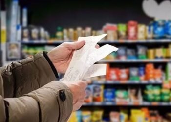 مصر.تراجع أسعار السلع الغذائية بنسبة 2.9% بقيادة الخضروات والبيض.