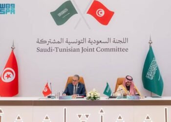 تونس والسعودية توقعان 5 اتفاقيات لتعزيز العلاقات الثنائية.