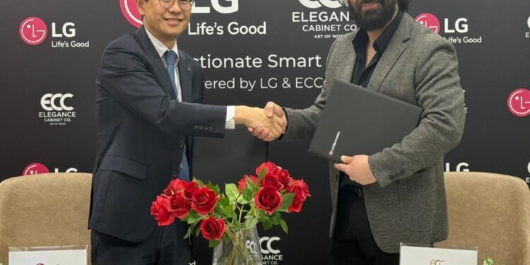 “إل جي إلكترونيكس” و”إيليغانس كابينت”تبرمان شراكة استراتيجية تعيد تشكيل مستقبل المنازل الذكية في المملكة.