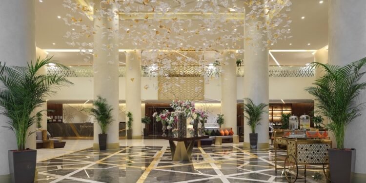 هيلتون توسّع محفظتها الفندقية في مكة المكرمة بافتتاح فندقين جديدين.