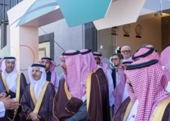 وزير الصناعة والثروة المعدنية يفتتح مصنع سييرا لايف للصناعات الغذائية الطبية في مدينة سدير للصناعات والأعمال