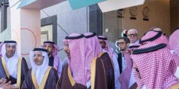 وزير الصناعة والثروة المعدنية يفتتح مصنع سييرا لايف للصناعات الغذائية الطبية في مدينة سدير للصناعات والأعمال