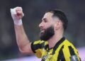 أغادر مرفوع الرأس”.. بنزيما يودع الاتحاد ليرتدي قميص الهلال.