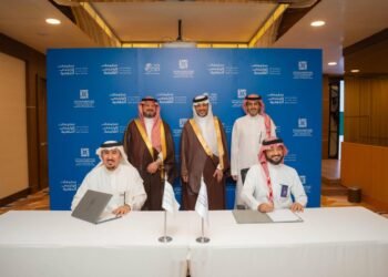 الرشيد وبافقيه يدشنان “تلال تاورز” ومشاريع “الراجحي العقارية” الكبرى لدعم تنمية العاصمة المقدسة.