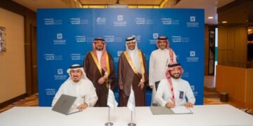 الرشيد وبافقيه يدشنان “تلال تاورز” ومشاريع “الراجحي العقارية” الكبرى لدعم تنمية العاصمة المقدسة.