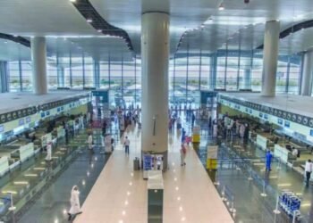 “مطار الملك خالد الدولي يرفع طاقته الاستيعابية لـ 56 مليون مسافر سنوياً بنجاح أكبر عملية مناقلة تشغيلية”