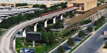 اضافة تنموية انطلاق أعمال تمديد “المسار الأحمر” لقطار الرياض ليربط جامعة الملك سعود بالدرعية