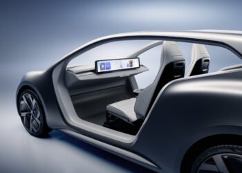 لوسد تكشف منصة Midsize وتعلن مصادر إيرادات جديدة للتوسع المربح