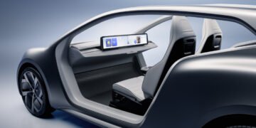 لوسد تكشف منصة Midsize وتعلن مصادر إيرادات جديدة للتوسع المربح