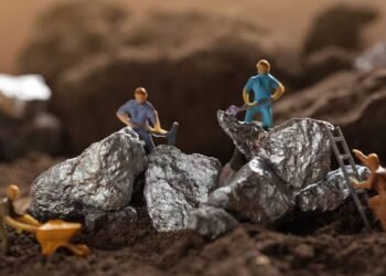 العاشر عالميا المملكة تتقدم في في مؤشر جاذبية الاستثمار التعديني