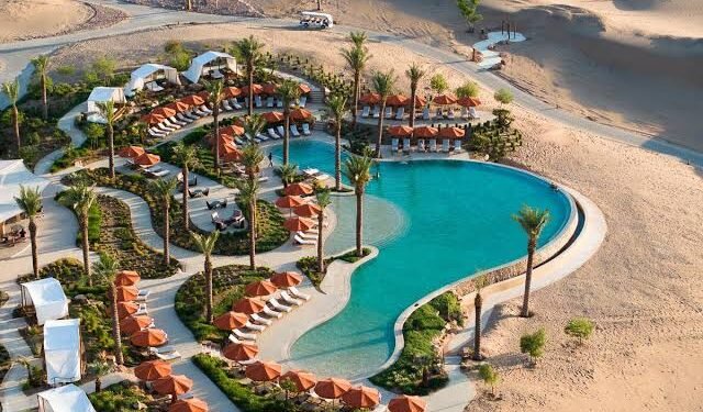 وجهة البحر الأحمر: ملاذ العيد الفاخر في قلب المملكة