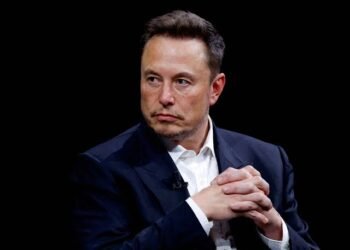 ماسك يطلق “تيرافاب”: مشروع عملاق في تكساس لإنتاج رقائق الذكاء الاصطناعي وغزو الفضاء