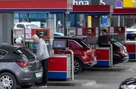 “دومينو الطاقة” يبدأ من سلوفينيا: تقنين الوقود والتدخل العسكري لمواجهة “حمى الشراء” الناتجة عن توترات هرمز.