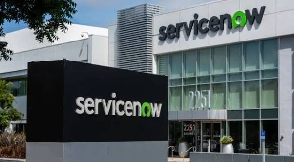 سيرفس ناو تطلق “القوى العاملة المستقلة” لتعزيز الإنتاجية وتحويل بيئة العمل المؤسسية