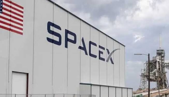 تاريخ يُكتب في “وول ستريت” سبيس إكس تستعد لأكبر اكتتاب في التاريخ بـ 75 مليار دولار