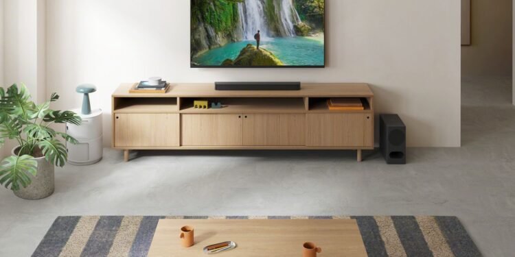 سوني تطلق مجموعة مسرح برافيا الجديدة من مكبّرات الصوت وشاشات العرض لإضفاء أجواء سينمائية على تجربة المشاهدة المنزلية