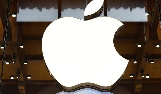 آبل تُحصّن مصمميها بمكافآت ضخمة لمنع “هجرة العقول” إلى OpenAI