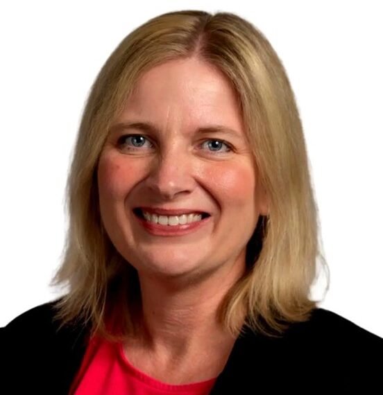 جامعة الرياض للفنون تعيّن إليزابيث كيلي رئيسةً لكلية الموسيقى.