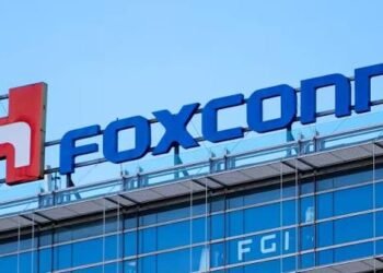 بدعم من طفرة الذكاء الاصطناعي.. إيرادات “فوكسكون” تقفز 30% لتلامس 67 مليار دولار