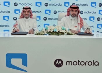 موبايلي» و«موتورولا» تطلقان مجموعة Razr Fold – كأس العالم FIFA 26™ حصريًا في المملكة