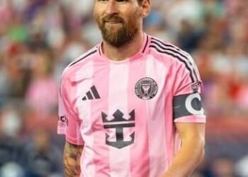 “ميسي” يدخل عالم الاستثمار الرياضي في الأندية بشراء نادي كورنيا الاسباني