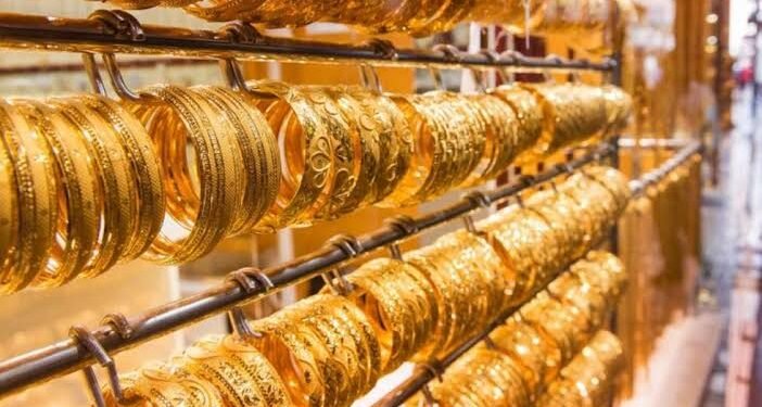 فتح مضيق هرمز والذهب يواصل مكاسبه