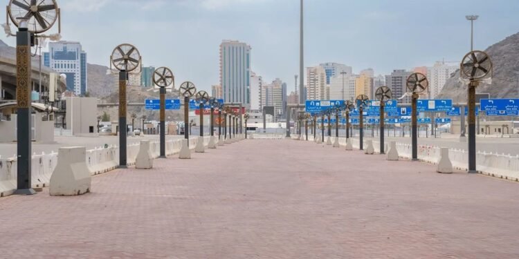 كدانة تُلطّف أجواء المشاعر: 400 عمود رذاذ متطور لخدمة 360 ألف حاج في “الجمرات”