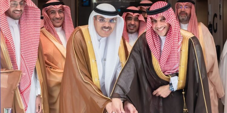 أوقاف للاستثمار” و”طيبة” يدشنان رسمياً فندق وأجنحة “مكارم برج المدينة” في قلب المدينة المنورة.. نموذجاً رائداً للشراكة بين القطاعين الوقفي والخاص