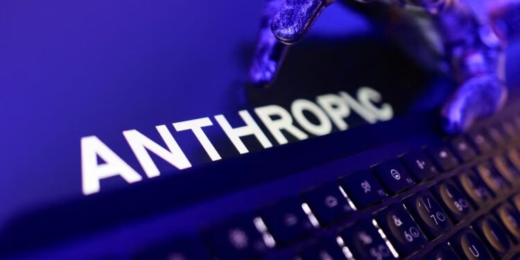 أنثروبيك توقف نماذج متقدمة بعد توجيهات من الحكومة الأمريكية تتعلق بالأجانب