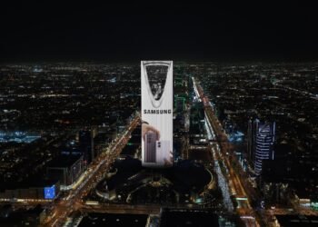 إطلاق الجيل الجديد من أجهزة Samsung Galaxy القابلة للطي يضيء سماء المملكة بتغطية إعلانية موحدة وشاملة عبر شبكة “روتانا ساينز”