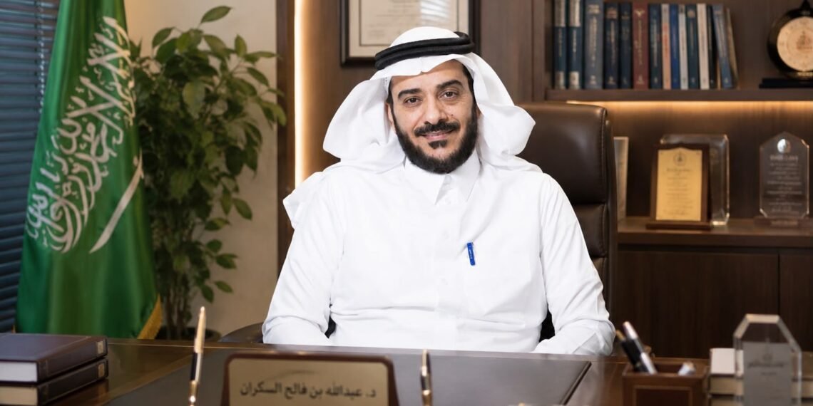البروفيسور الدكتور عبدالله بن فالح السكران.. قامة أكاديمية في أصول التربية