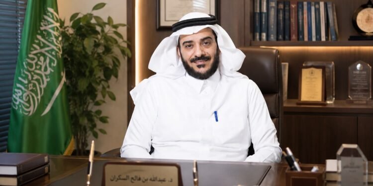 البروفيسور الدكتور عبدالله بن فالح السكران.. قامة أكاديمية في أصول التربية