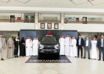 إطلاق ميتسوبيشي ديستنيتور الجديدة كلياً: السيارة متعددة الاستخدامات (SUV) المثالية للعائلة
