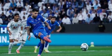 3 ركلات جزاء الهلال يستهل مشواره بفوز على الفيصلي