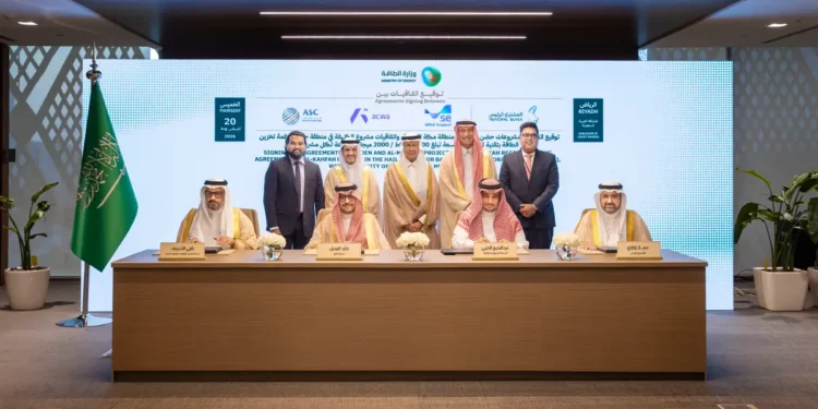 “المشتري الرئيس” يوقّع 4 اتفاقيات لتطوير مشروعات لتخزين الطاقة باستثمارات 4.35 مليار ريال