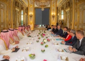 السعودية وفرنسا تعززان شراكتهما الاقتصادية.. 69.5 مليار ريال استثمارات فرنسية وتبادل تجاري يتجاوز 44 ملياراً