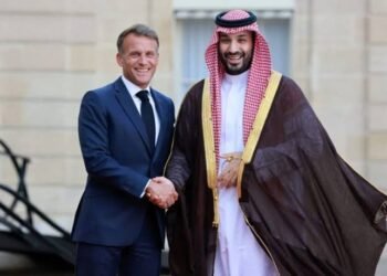ماكرون يستقبل ولي العهد في قصر الاليزيه