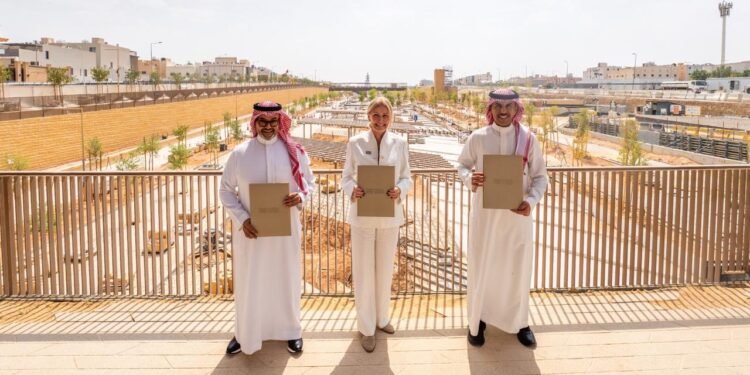ركاز العقارية” تُرسّخ مكانتها كمطور عالمي بشراكة استراتيجية لتطوير وجهة ضيافة رياضية بـ 700 مليون ريال