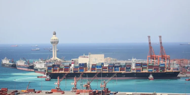 شريان لوجستي جديد بين آسيا وأوروبا: “موانئ” تربط جدة ورابغ بخدمة “ALBATROS” العالمية